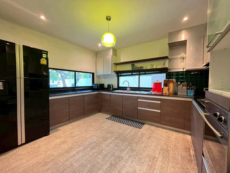 Pool Villa in Baan Natcha Village for sale
