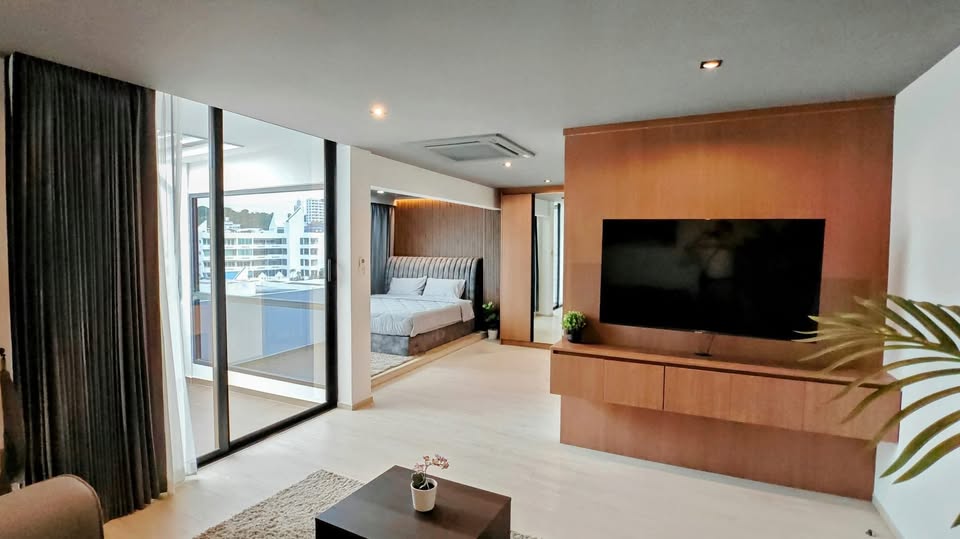 800 m2 LUXURY PENTHOUSE. PANORAMIC SEA VIEW!