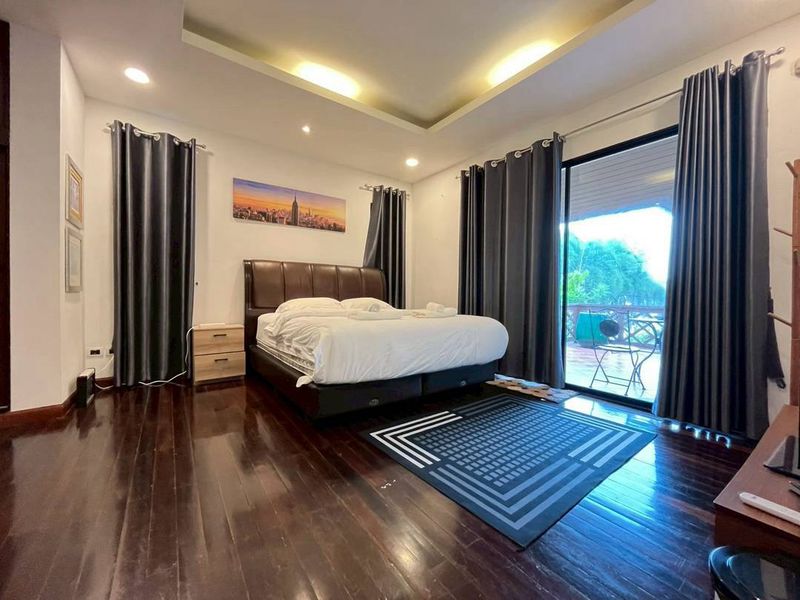 Pool Villa in Baan Natcha Village for sale