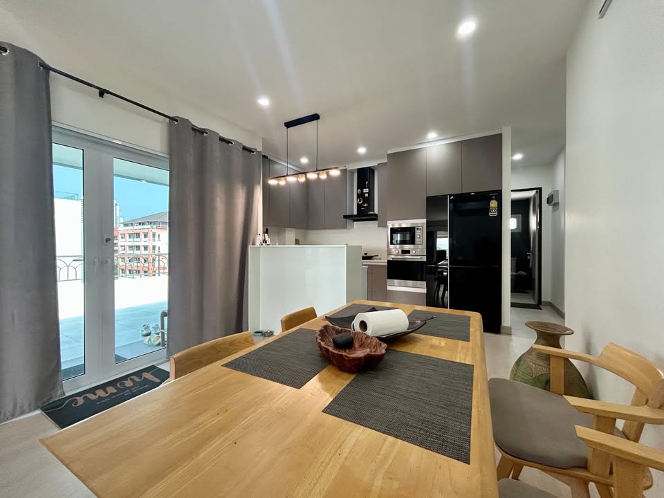 A House in the Sky 3bdr Condo