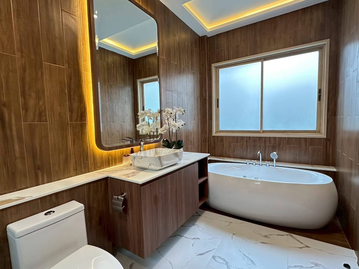 Luxury Pool Villa at Baan Mae for rent