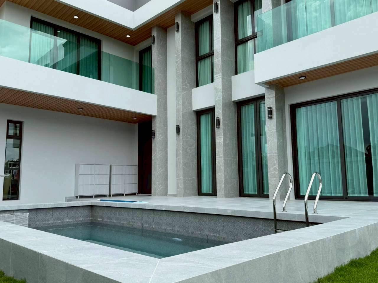 Impress Village - Pattaya