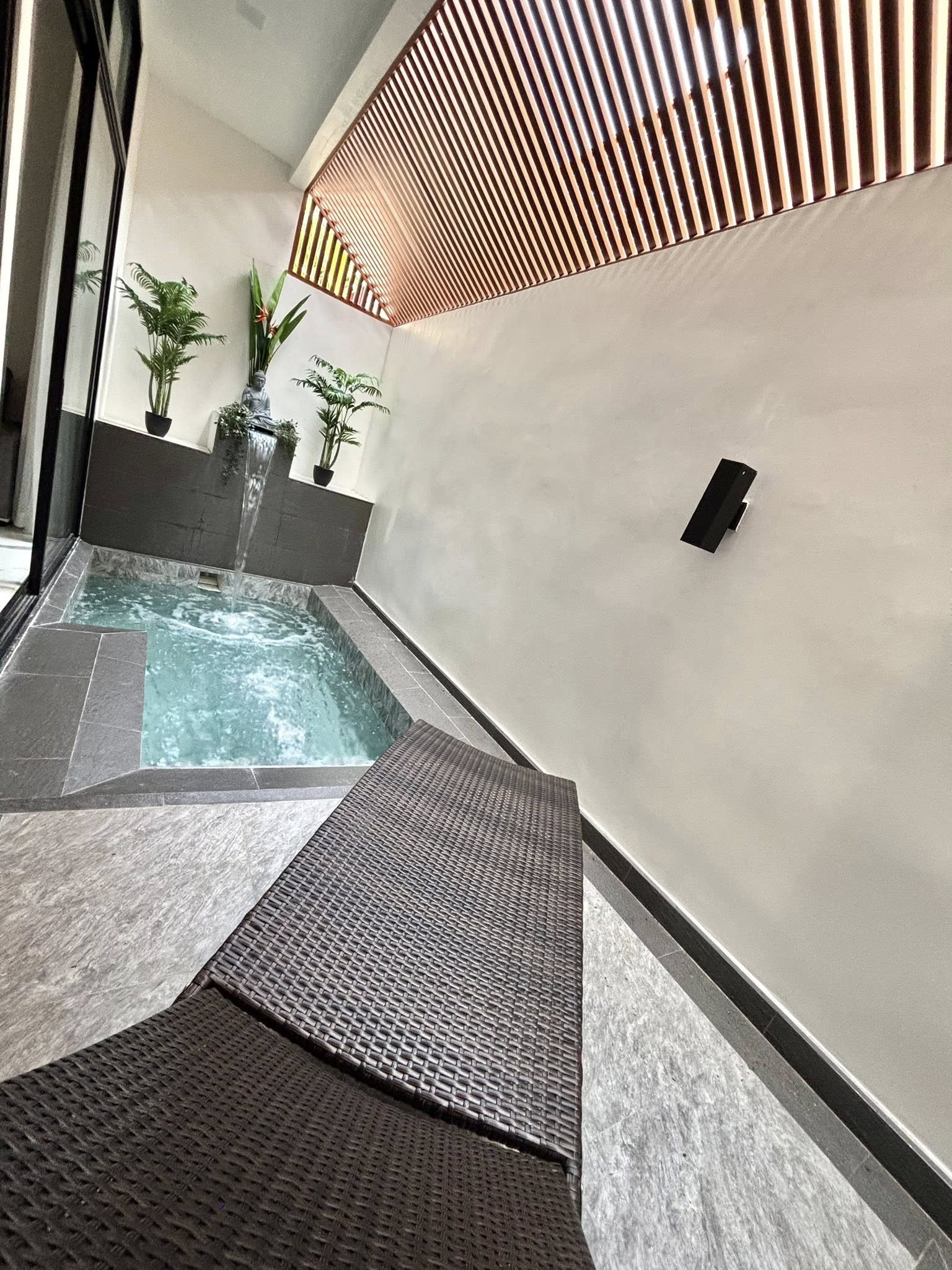 Stunning 3BHK fully furnished Villa