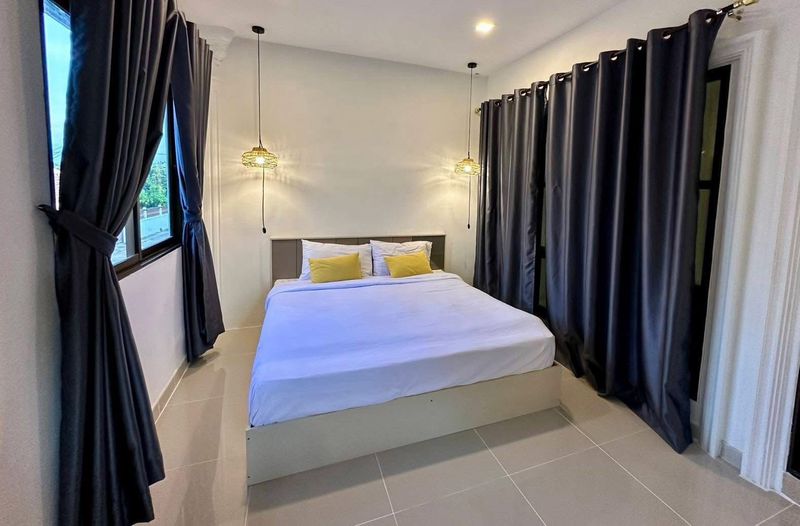 5bdr Pool villa for Rent in Pattaya