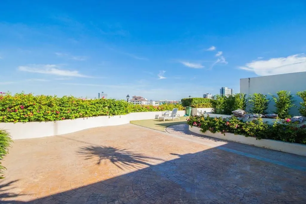 Hyde Park Residence 2