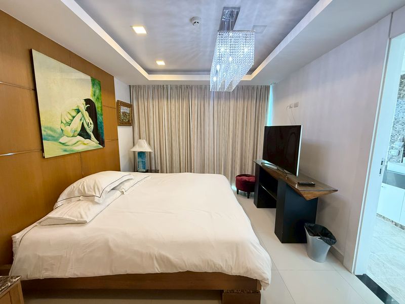 Cosy Beach View 2bdr Penthouse 236sqm for sale