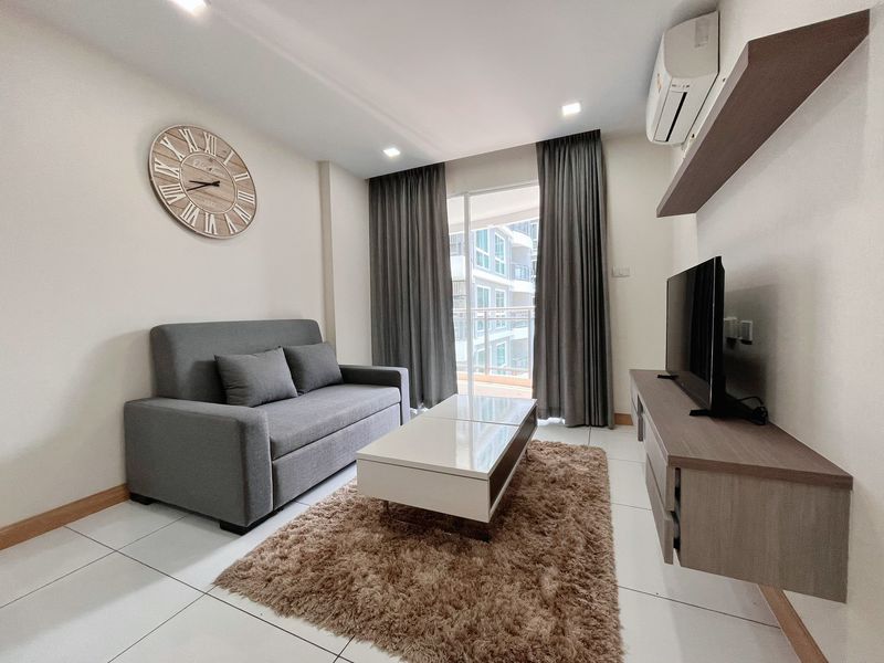 While Marina Condominium