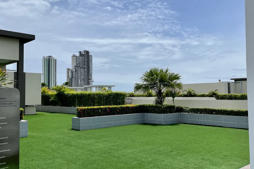 Dusit Grand Park 2