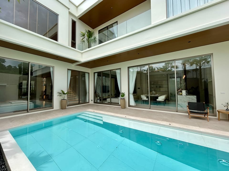 Masterpiece of Modern Classic Villa