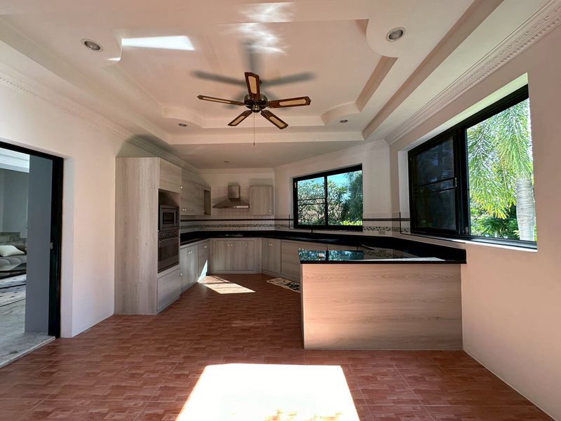 Paradise 5bdr Pool Villa